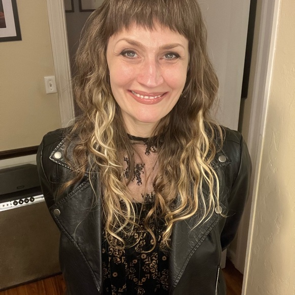 Meet your Posher, Brooke - Picture 9 of 14